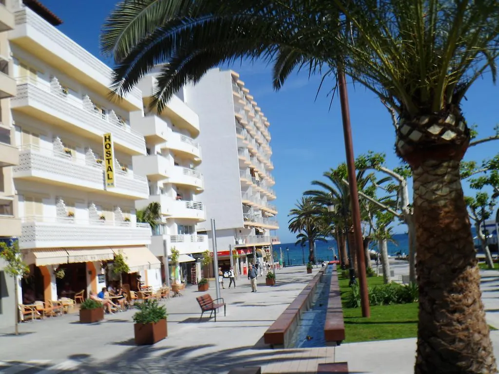 Hostal Yebisah Santa Eularia des Riu Gasthuis