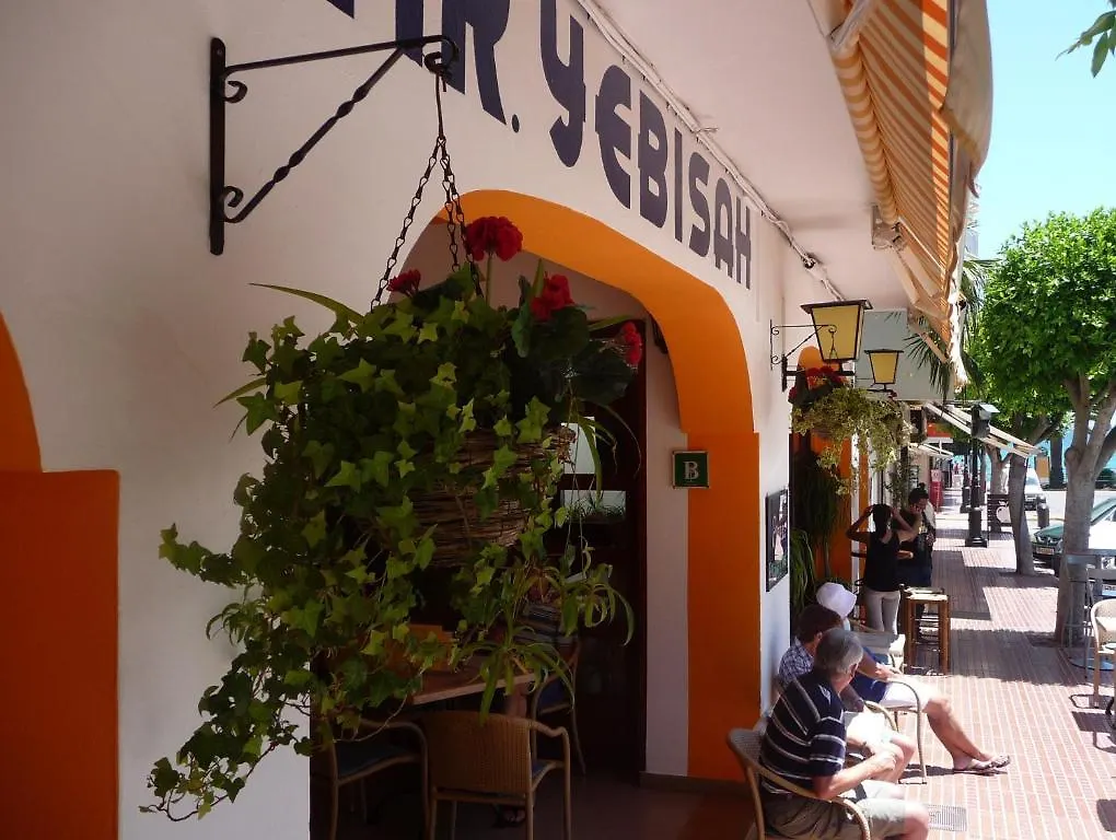 Hostal Yebisah Santa Eularia des Riu 2*,  Spanje