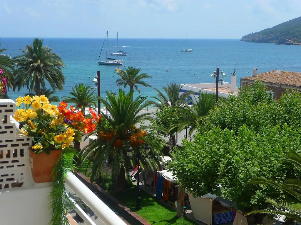 Hostal Yebisah Santa Eularia des Riu 2*,  Spanje