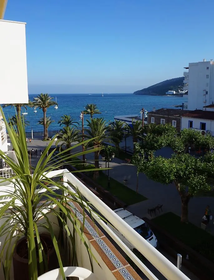 ** Gasthuis Hostal Yebisah Santa Eularia des Riu Spanje