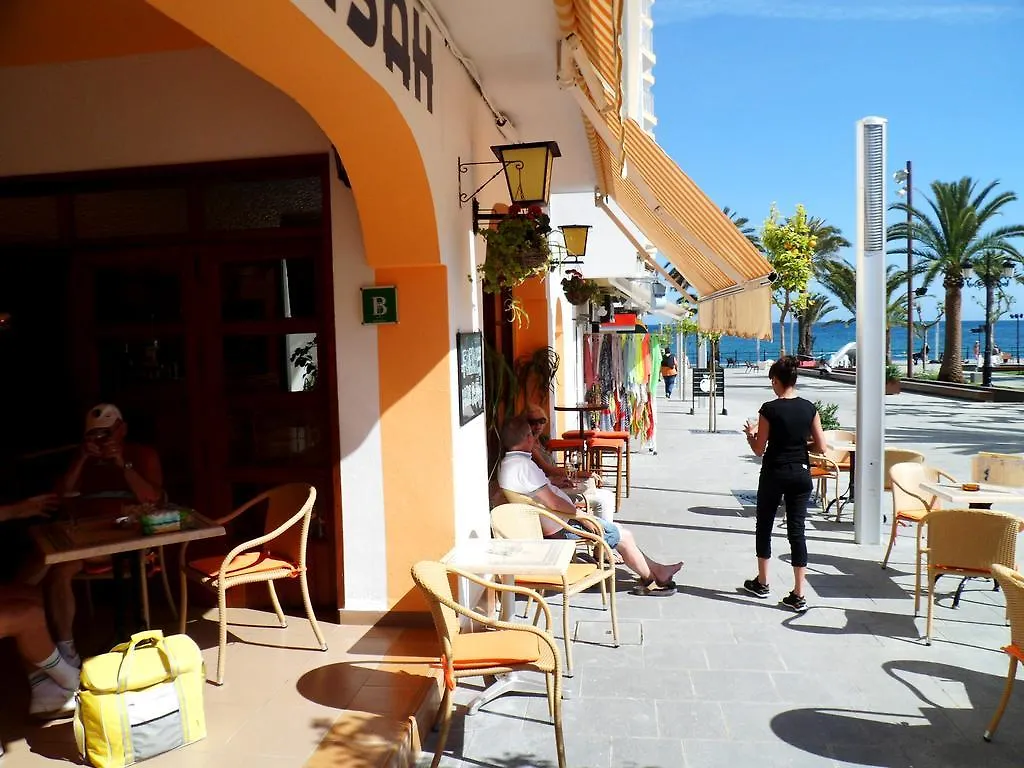 Casa de hóspedes Hostal Yebisah Santa Eulária des Riu