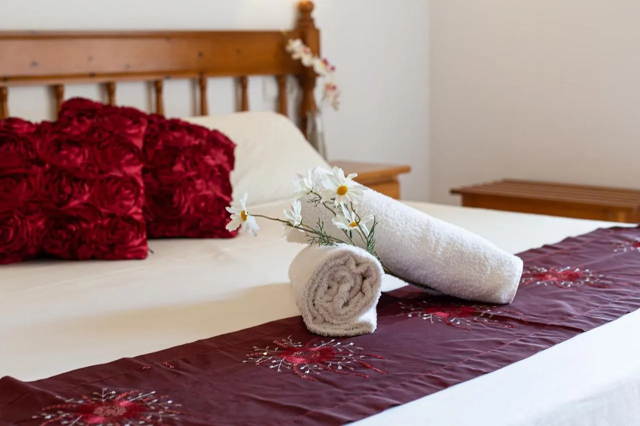 Guest house Hostal Yebisah Santa Eularia des Riu