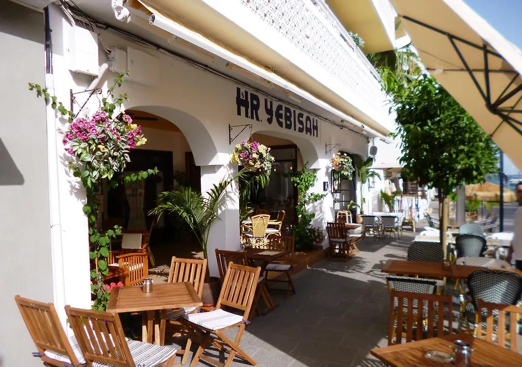 Guest house Hostal Yebisah Santa Eularia des Riu